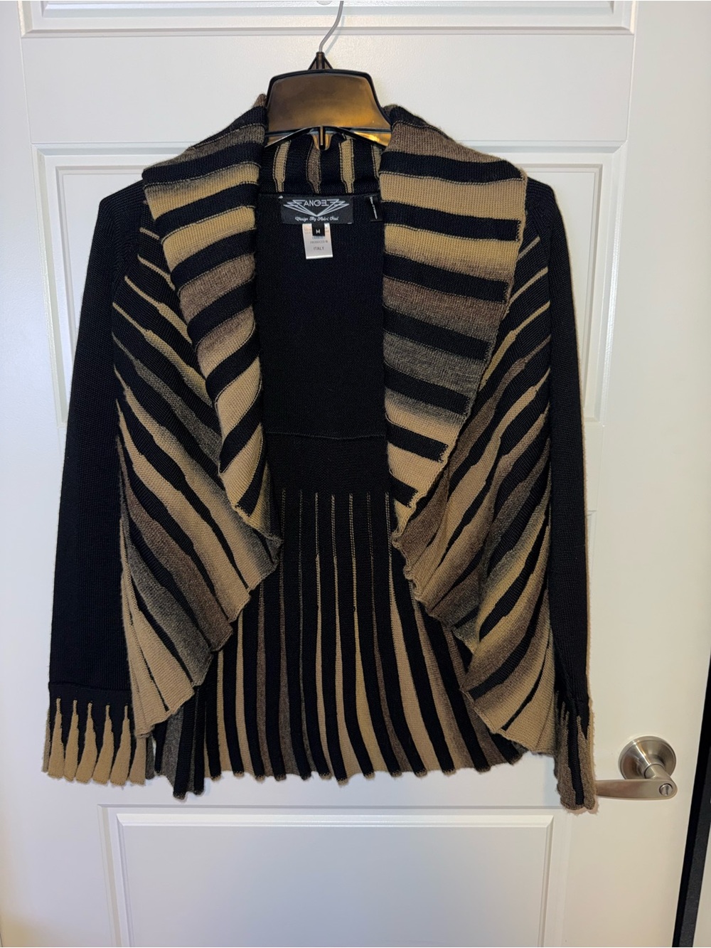 Beautiful vintage sweater